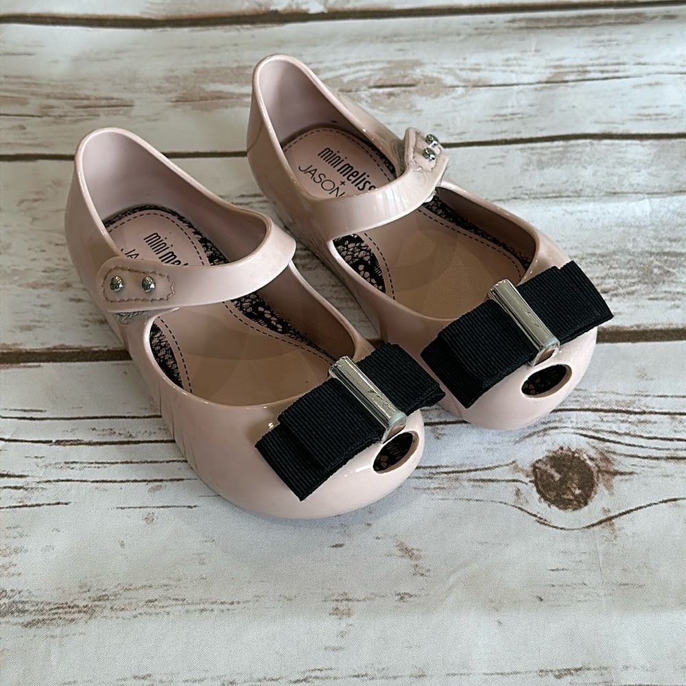 Mini Melissa light pink shoes, size 6